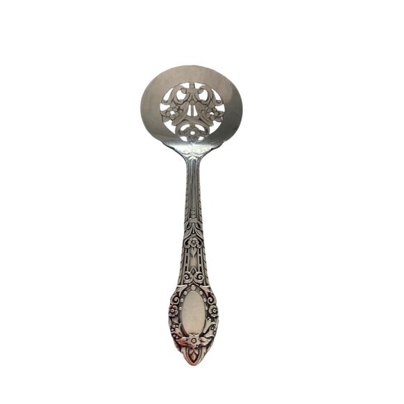 Community Plate Silver Slotted Sugar Sifter Spoon With Flower Design Cut Out - Picture 1 of 7